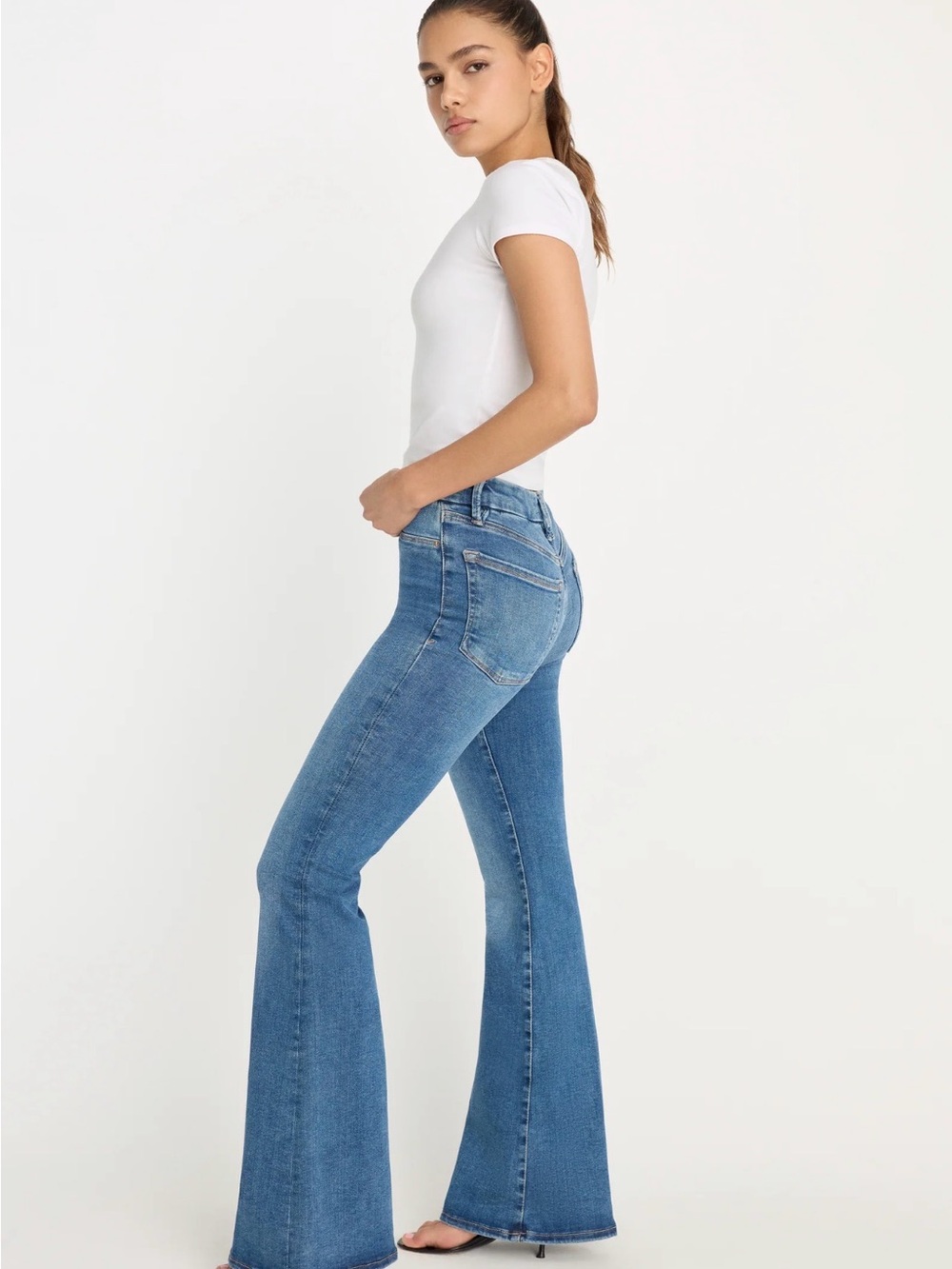 Good American Pull-On Flare Jeans Indigo M